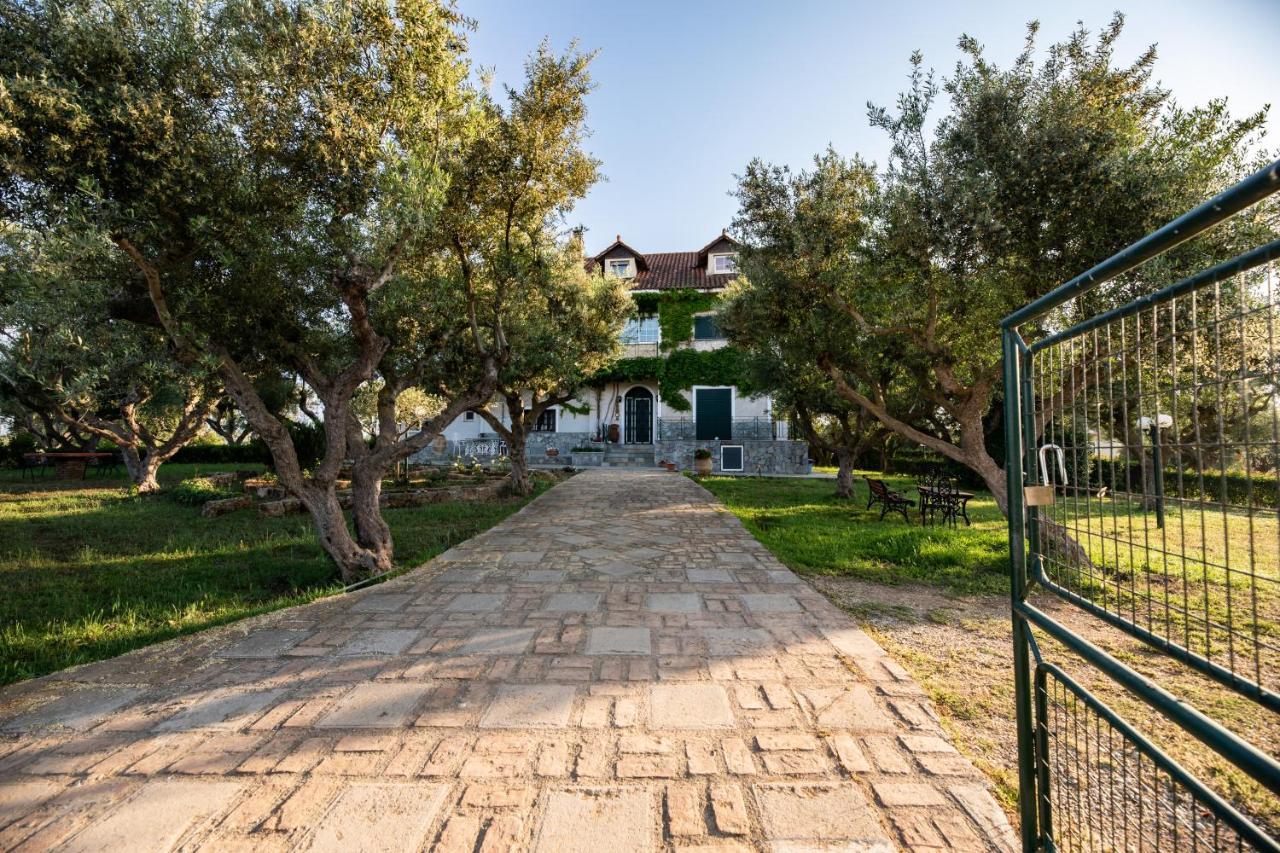 Villa Georgina B&B Катаколон Экстерьер фото