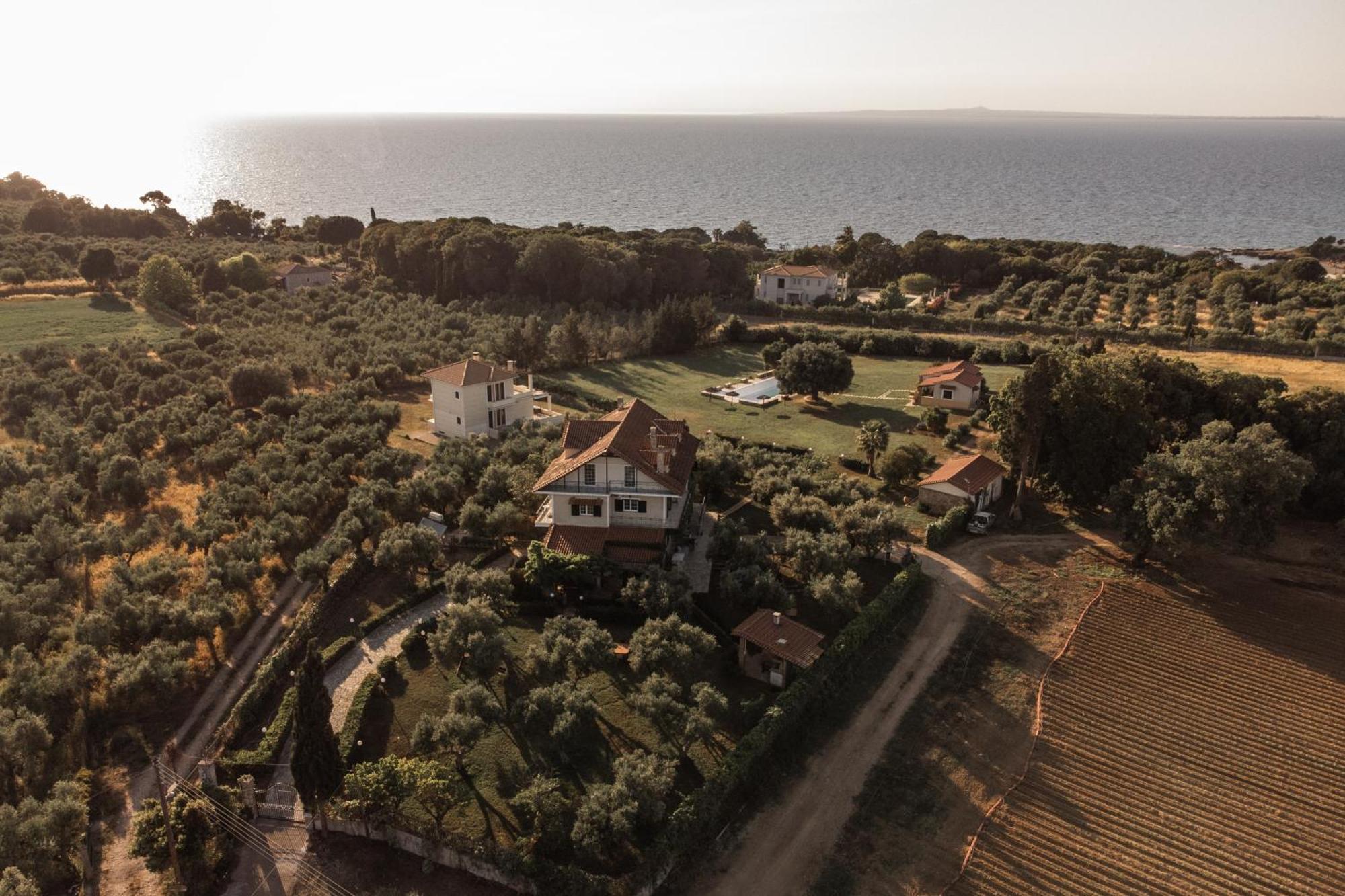 Villa Georgina B&B Катаколон Экстерьер фото